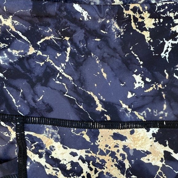 CVG GOLD MARBLE LEGGINGS size M - Picture 6 of 6